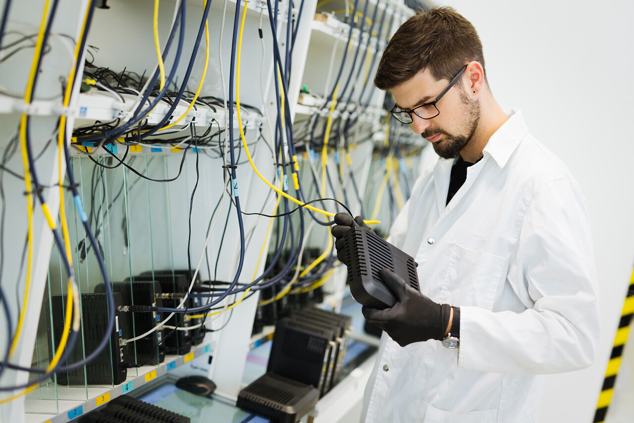 帥氣男人如何憑借網絡技術推廣實現事業(yè)騰飛